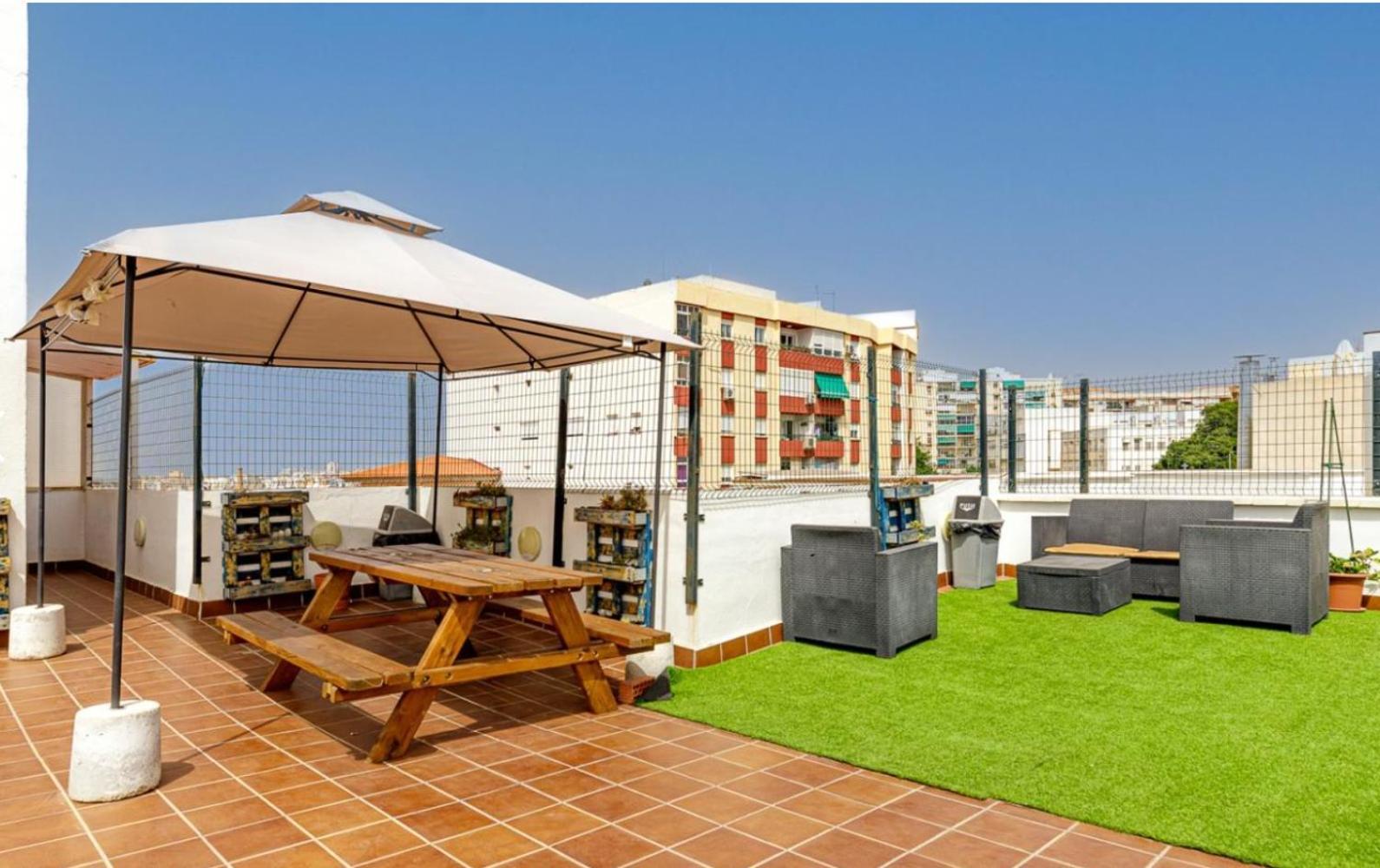 شقة Apartamento Centrico La Merced 2 - Free Parking & Free Gym مالقة المظهر الخارجي الصورة